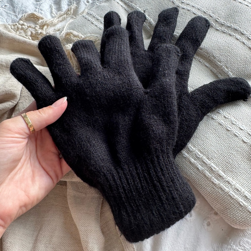 Black Knit Gloves for Men